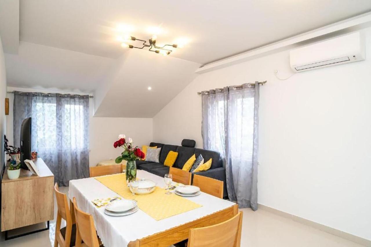 Apartment Matej Mokošica المظهر الخارجي الصورة